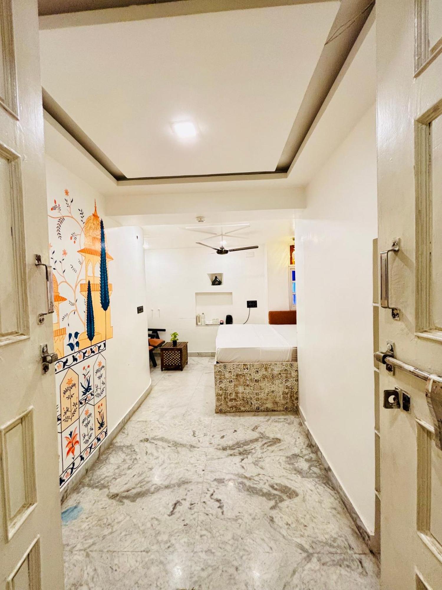 3 Raahi Hostel Udaipur Exterior photo